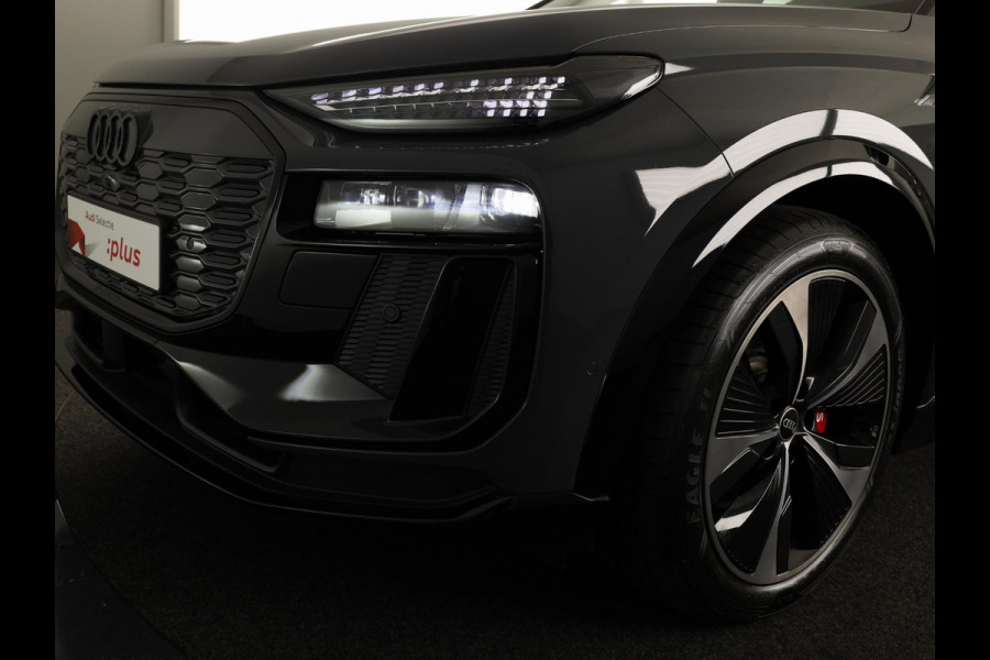 Audi SQ6 e-tron quattro 100 kWh 490pk | Komt half augustus binnen | Panoramadak | B&O Audio | Electrisch verstelbare voorstoelen + geheugen bestuurderstoel | MMI Experience Pro