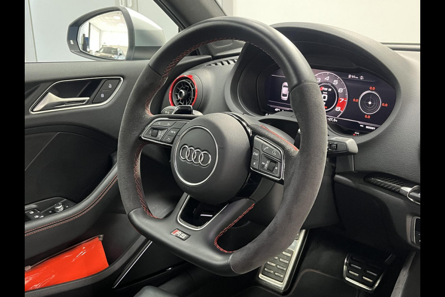 Audi RS3 2.5 TFSI Quattro*PANO*ACC*KW*RS-ZETELS*B&O*CARBON*