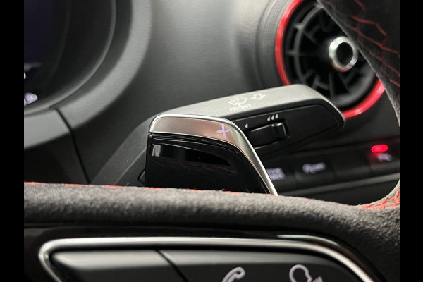 Audi RS3 2.5 TFSI Quattro*PANO*ACC*KW*RS-ZETELS*B&O*CARBON*
