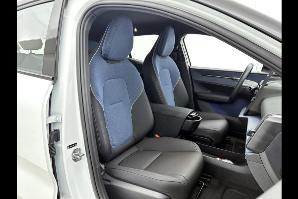 Volvo EX30 Single Motor Extended Range Plus 69 kWh (NL-auto, Camera, Carplay, StoelV, Lane Assist, Etc)