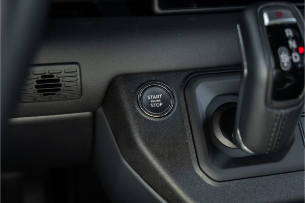Land Rover Defender 110 3.0 D250 X-Dynamic SE Laag schot grijs kenteken
