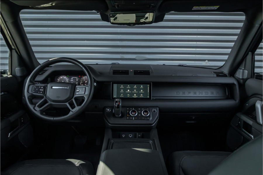 Land Rover Defender 110 3.0 D250 X-Dynamic SE Laag schot grijs kenteken