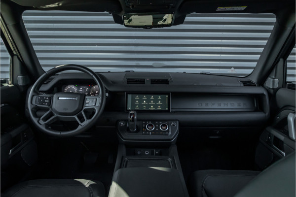 Land Rover Defender 110 3.0 D250 X-Dynamic SE Laag schot grijs kenteken