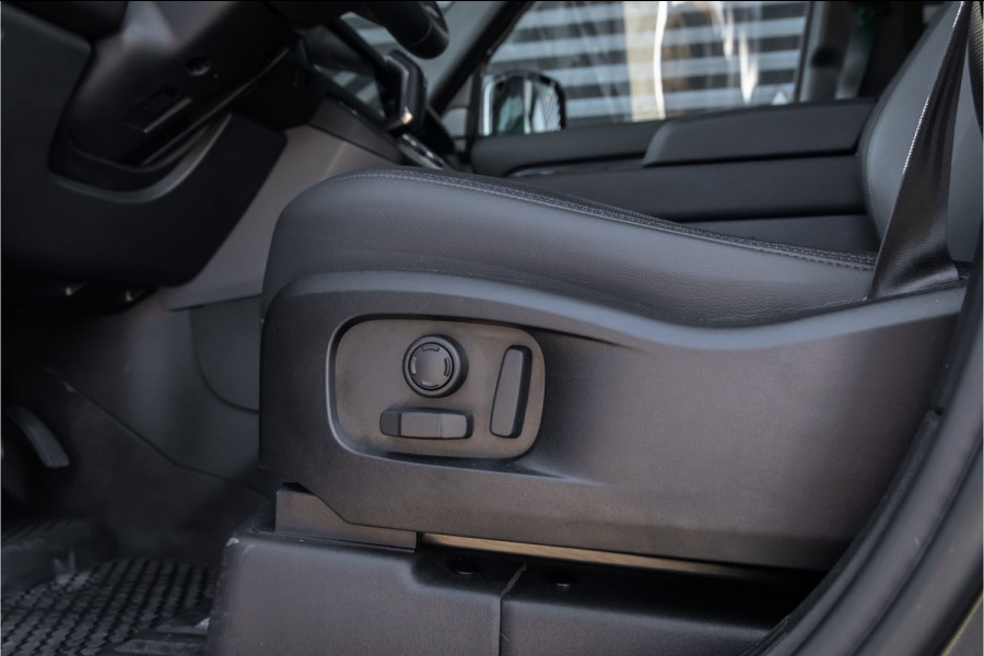 Land Rover Defender 110 3.0 D250 X-Dynamic SE Laag schot grijs kenteken