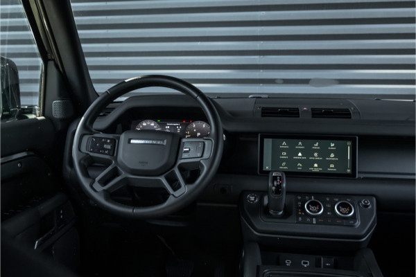Land Rover Defender 110 3.0 D250 X-Dynamic SE Laag schot grijs kenteken