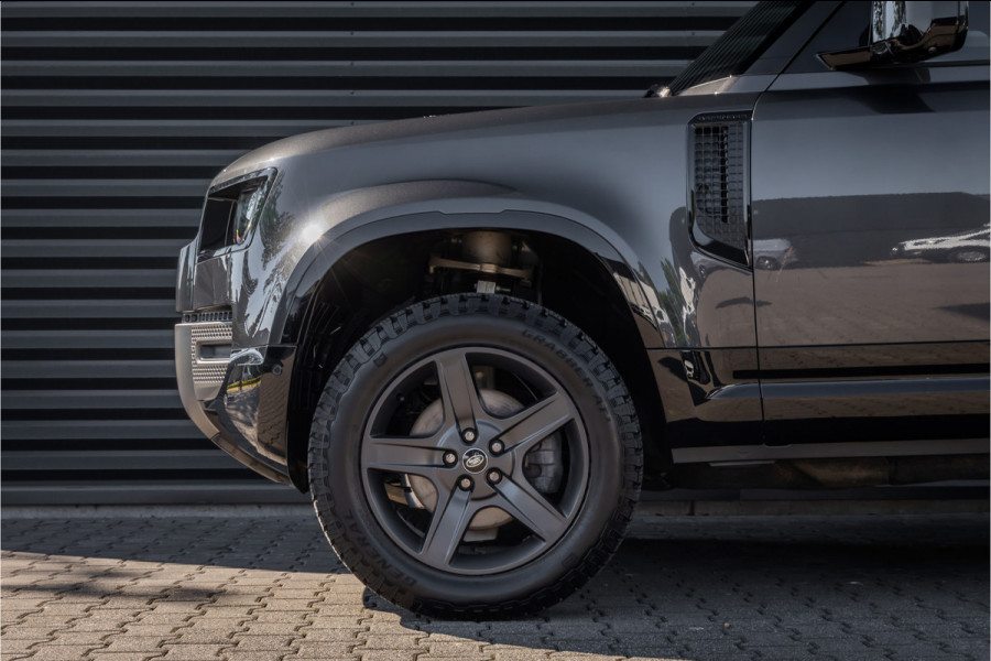 Land Rover Defender 110 3.0 D250 X-Dynamic SE Laag schot grijs kenteken