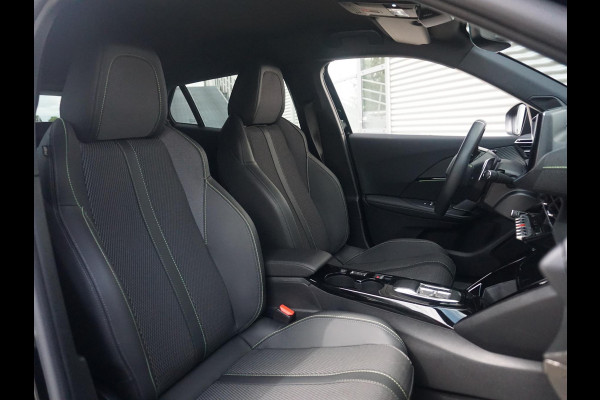 Peugeot 2008 GT 1.2 Turbo 130 Pk 360 Camera