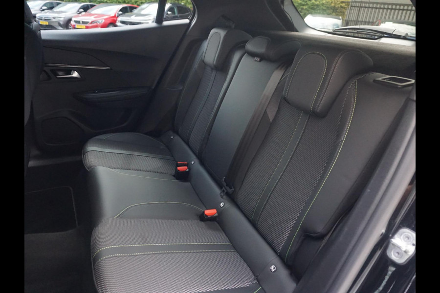Peugeot 2008 GT 1.2 Turbo 130 Pk 360 Camera