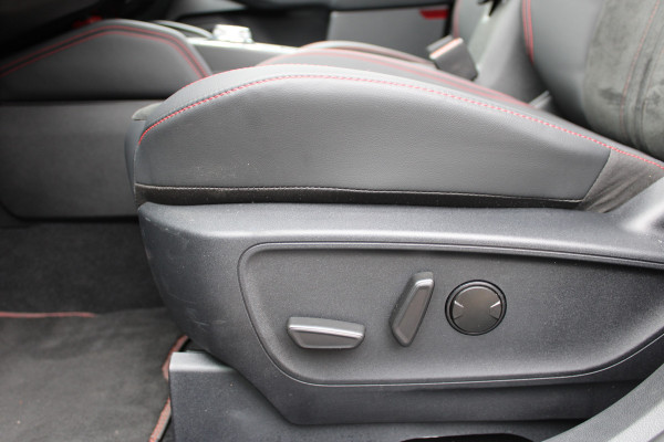 Ford Kuga 2.5 PHEV ST-Line X | Panoramadak | Trekhaak | B&O | Winterpack