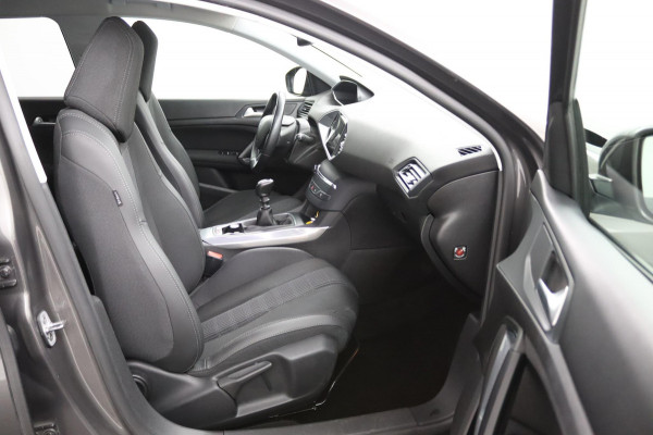 Peugeot 308 SW 1.2 Premium*NAVI*ACC*HAAK*CAM*ECC*KEYLESS*CARPLAY*