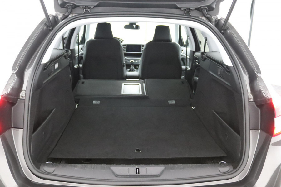 Peugeot 308 SW 1.2 Premium*NAVI*ACC*HAAK*CAM*ECC*KEYLESS*CARPLAY*