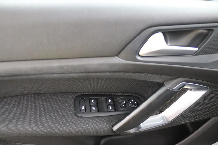 Peugeot 308 SW 1.2 Premium*NAVI*ACC*HAAK*CAM*ECC*KEYLESS*CARPLAY*