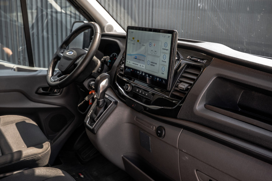 Ford Transit 2.0 EcoBlue L3H2 | 170 PK | Automaat | Trekhaak 3.5T | 1e Eigenaar | 360° Camera | Carplay | PDC | Trekhaak