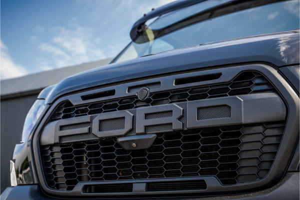 Ford Transit 2.0 EcoBlue L3H2 | 170 PK | Automaat | Trekhaak 3.5T | 1e Eigenaar | 360° Camera | Carplay | PDC | Trekhaak