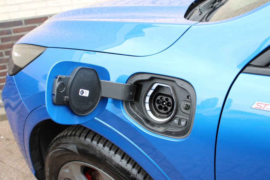 Ford Kuga 2.5 PHEV ST-Line X | Panoramadak | Trekhaak | B&O | Winterpack