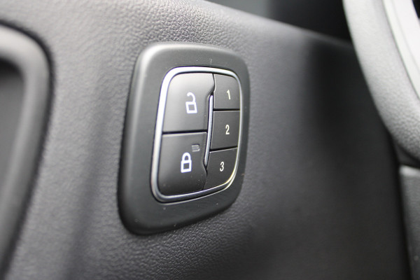 Ford Kuga 2.5 PHEV ST-Line X | Panoramadak | Trekhaak | B&O | Winterpack