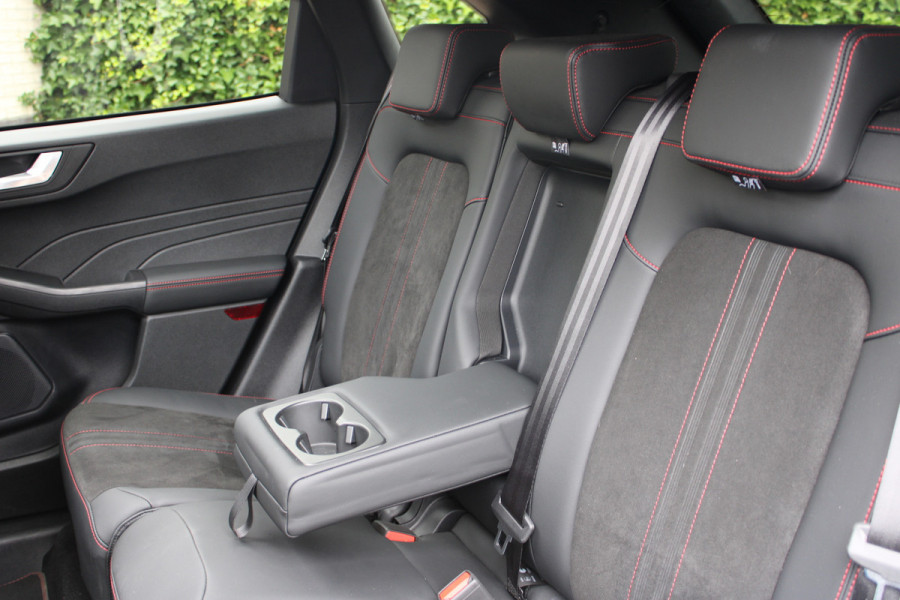 Ford Kuga 2.5 PHEV ST-Line X | Panoramadak | Trekhaak | B&O | Winterpack