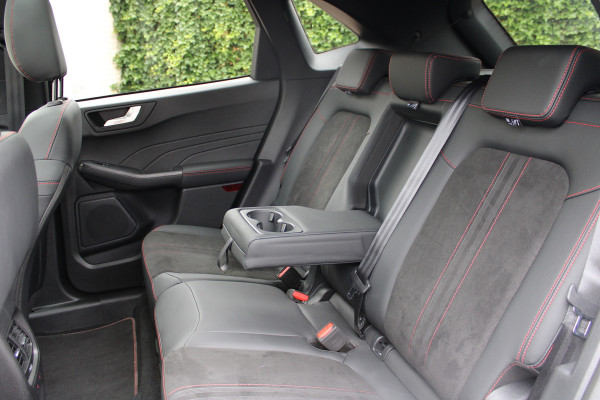 Ford Kuga 2.5 PHEV ST-Line X | Panoramadak | Trekhaak | B&O | Winterpack
