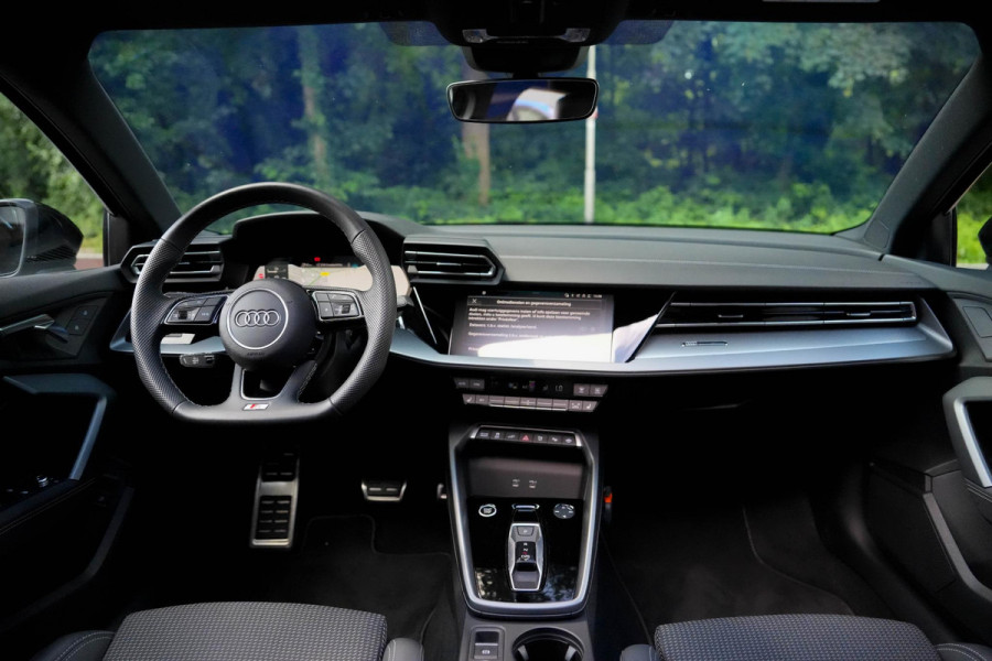 Audi A3 Sportback 40 TFSI e S edition | Pano | Matrix | Carplay | Maxton Design | PHEV