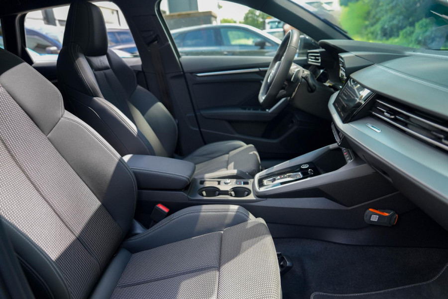 Audi A3 Sportback 40 TFSI e S edition | Pano | Matrix | Carplay | Maxton Design | PHEV
