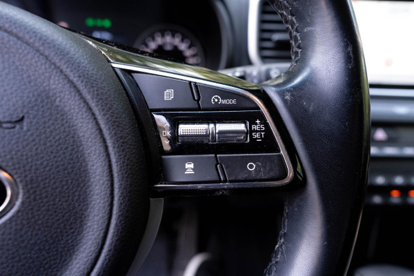 Kia Sportage 1.6 T-GDI Black Edition | Navigatie | Carplay | Camera | Clima