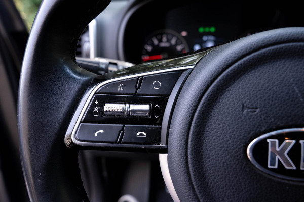 Kia Sportage 1.6 T-GDI Black Edition | Navigatie | Carplay | Camera | Clima