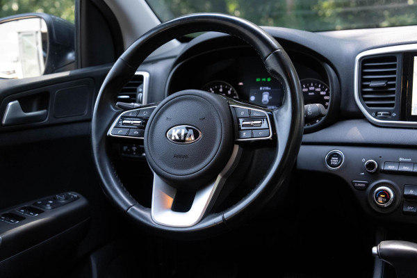 Kia Sportage 1.6 T-GDI Black Edition | Navigatie | Carplay | Camera | Clima