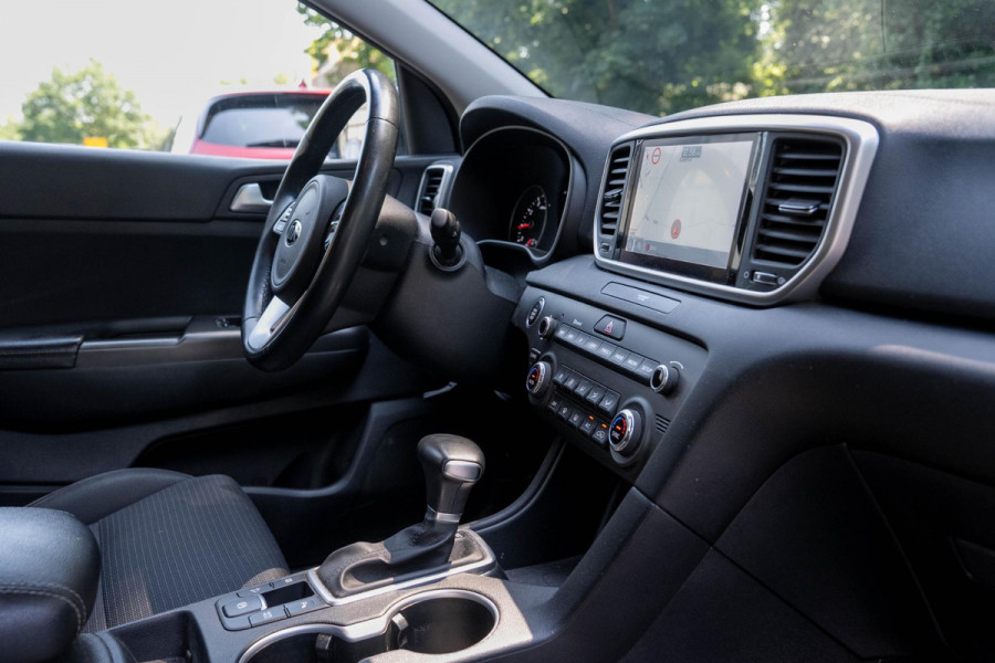 Kia Sportage 1.6 T-GDI Black Edition | Navigatie | Carplay | Camera | Clima