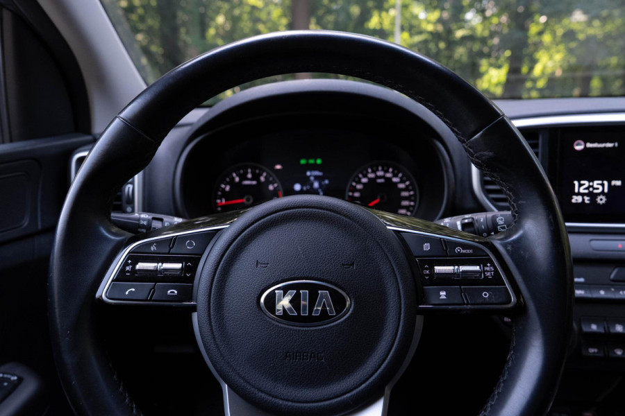 Kia Sportage 1.6 T-GDI Black Edition | Navigatie | Carplay | Camera | Clima