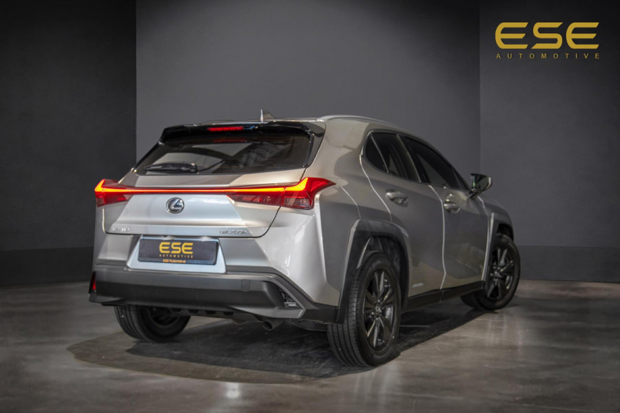 Lexus UX 250h Luxury Line | Carplay | Camera | Adaptive Cruise | Led | Navigatie