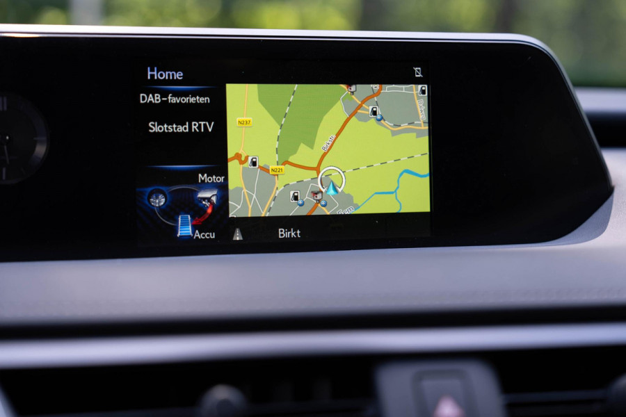 Lexus UX 250h Luxury Line | Carplay | Camera | Adaptive Cruise | Led | Navigatie