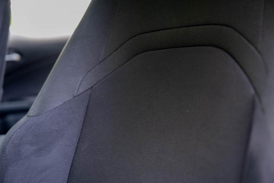 Lexus UX 250h Luxury Line | Carplay | Camera | Adaptive Cruise | Led | Navigatie