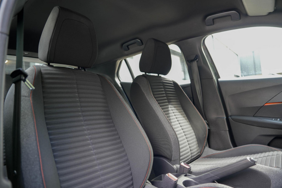 Peugeot 2008 1.2 PureTech Active Pack | Camera | Carplay | Navi | Cruise