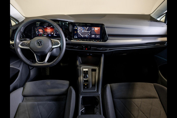 Volkswagen Golf 1.5 eTSI R-Line Business+ 150pk / Dodehoek detectie / Elektrisch verstelbare stoelen met geheugen / Achteruitrijcamera / Stoelverwarming / Apple carplay /