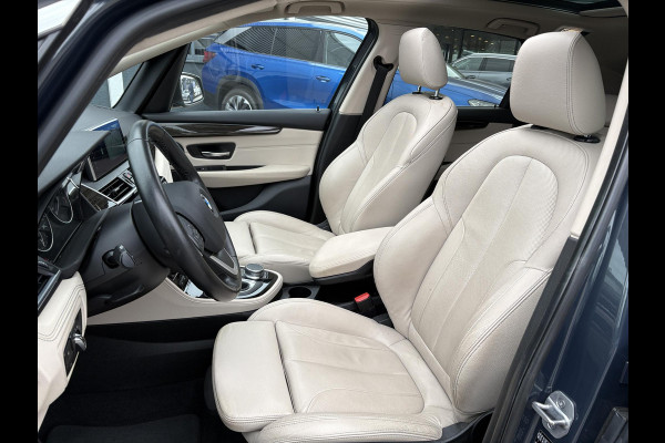BMW 2 Serie Active Tourer 225xe iPerformance High Executive | PHEV | Panoramadak | Stoelverwarming | Leder | Head-Up | Navi