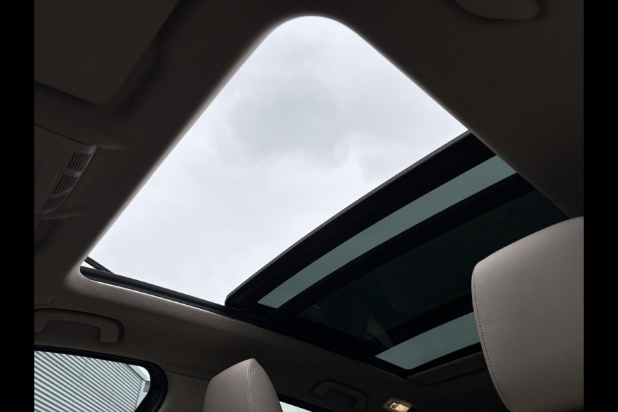 BMW 2 Serie Active Tourer 225xe iPerformance High Executive | PHEV | Panoramadak | Stoelverwarming | Leder | Head-Up | Navi