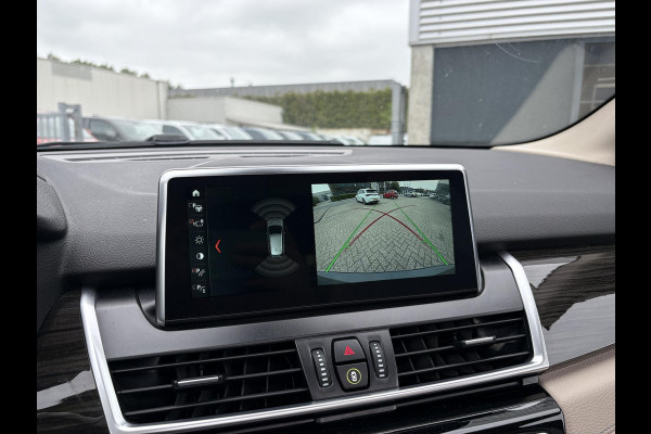 BMW 2 Serie Active Tourer 225xe iPerformance High Executive | PHEV | Panoramadak | Stoelverwarming | Leder | Head-Up | Navi