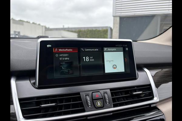 BMW 2 Serie Active Tourer 225xe iPerformance High Executive | PHEV | Panoramadak | Stoelverwarming | Leder | Head-Up | Navi
