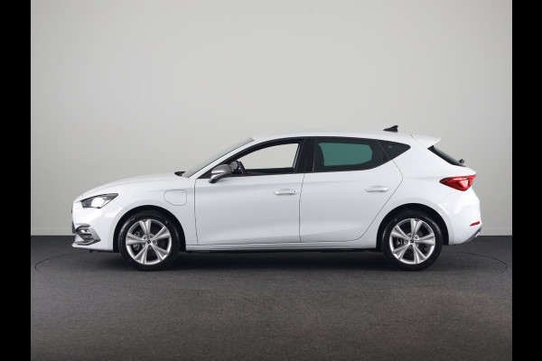 Seat Leon 1.5 TSI e-Hybrid FR Business | Elektr. Trekhaak | Technology Pack | Keyless Entry | Verwarmbare Stoelen | Navigatie | Draadloze Carplay