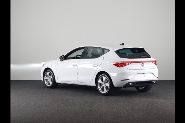 Seat Leon 1.5 TSI e-Hybrid FR Business | Elektr. Trekhaak | Technology Pack | Keyless Entry | Verwarmbare Stoelen | Navigatie | Draadloze Carplay