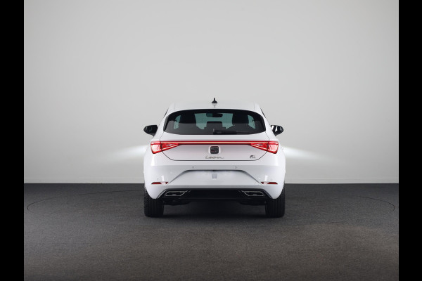 Seat Leon 1.5 TSI e-Hybrid FR Business | Elektr. Trekhaak | Technology Pack | Keyless Entry | Verwarmbare Stoelen | Navigatie | Draadloze Carplay
