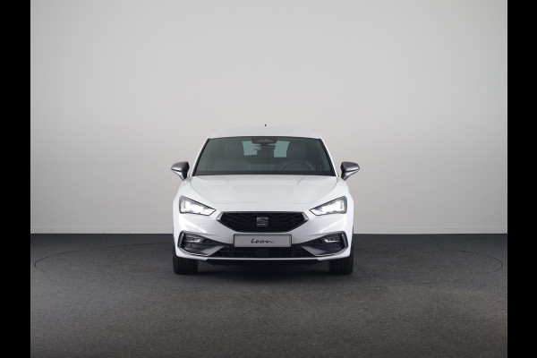 Seat Leon 1.5 TSI e-Hybrid FR Business | Elektr. Trekhaak | Technology Pack | Keyless Entry | Verwarmbare Stoelen | Navigatie | Draadloze Carplay