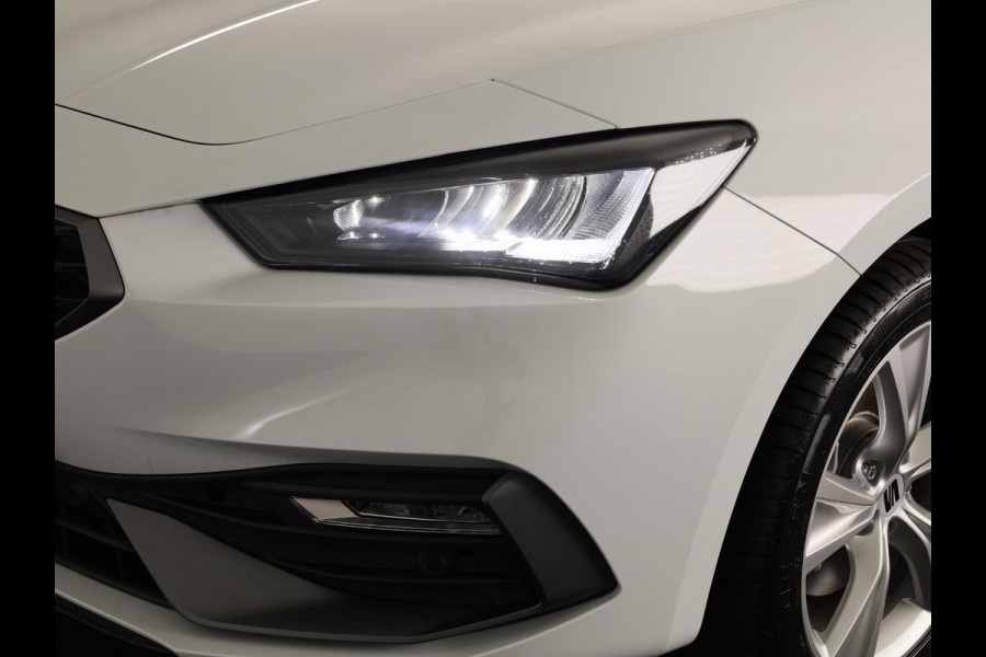 Seat Leon 1.5 TSI e-Hybrid FR Business | Elektr. Trekhaak | Technology Pack | Keyless Entry | Verwarmbare Stoelen | Navigatie | Draadloze Carplay