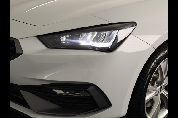 Seat Leon 1.5 TSI e-Hybrid FR Business | Elektr. Trekhaak | Technology Pack | Keyless Entry | Verwarmbare Stoelen | Navigatie | Draadloze Carplay
