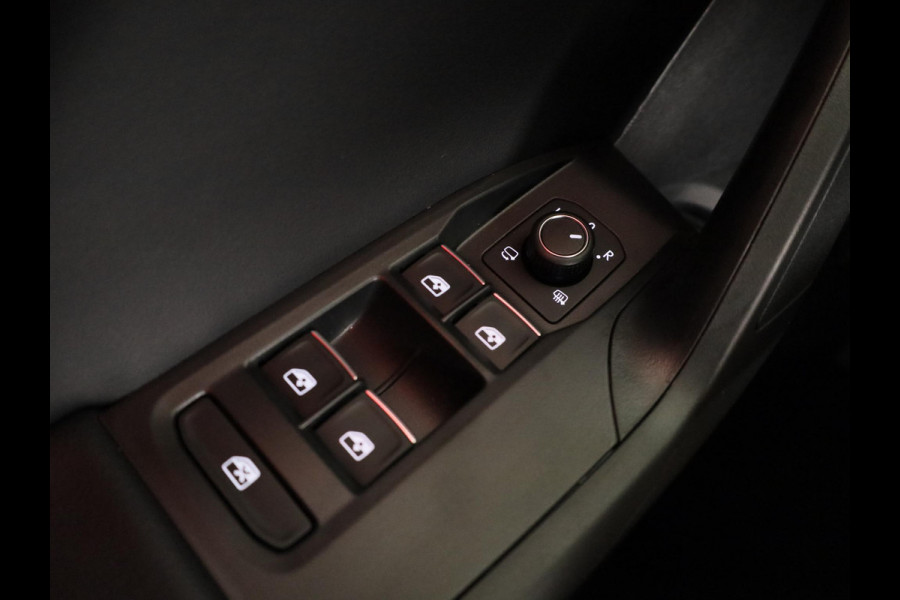Seat Leon 1.5 TSI e-Hybrid FR Business | Elektr. Trekhaak | Technology Pack | Keyless Entry | Verwarmbare Stoelen | Navigatie | Draadloze Carplay