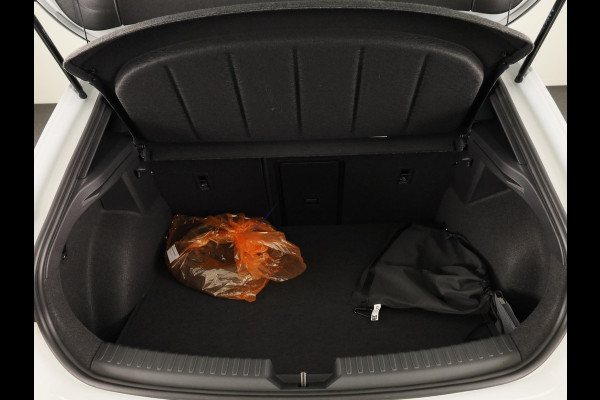 Seat Leon 1.5 TSI e-Hybrid FR Business | Elektr. Trekhaak | Technology Pack | Keyless Entry | Verwarmbare Stoelen | Navigatie | Draadloze Carplay