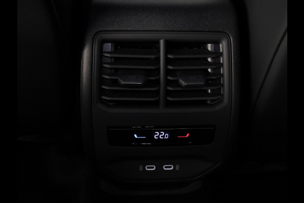 Seat Leon 1.5 TSI e-Hybrid FR Business | Elektr. Trekhaak | Technology Pack | Keyless Entry | Verwarmbare Stoelen | Navigatie | Draadloze Carplay