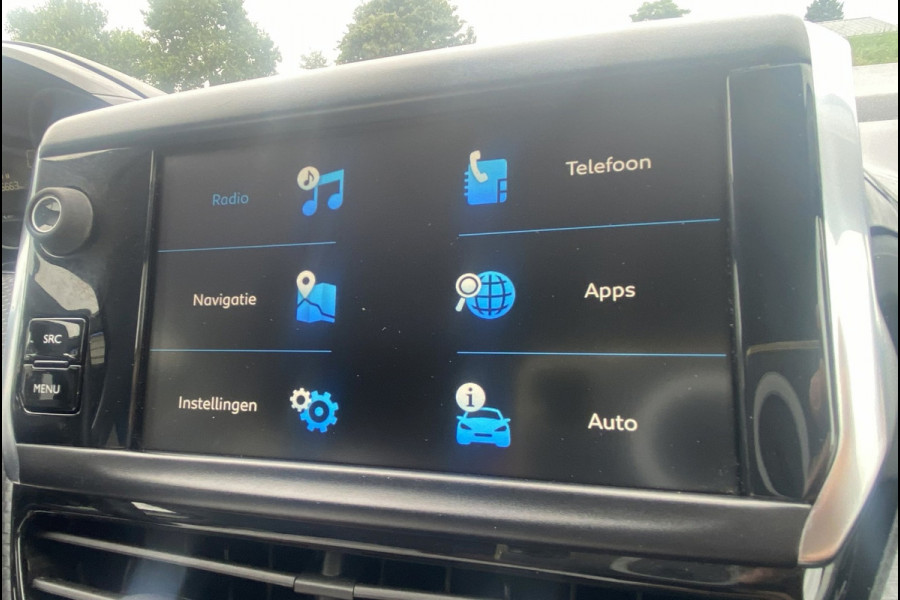 Peugeot 208 1.2 PureTech Signature/ Airco/ Carplay/ Parkassist/ PrivacyGlass/ NAP