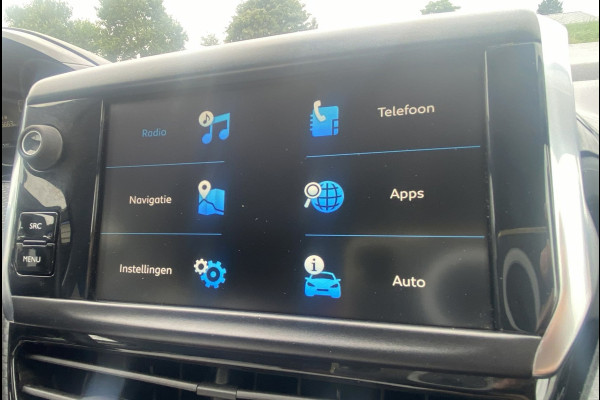 Peugeot 208 1.2 PureTech Signature/ Airco/ Carplay/ Parkassist/ PrivacyGlass/ NAP