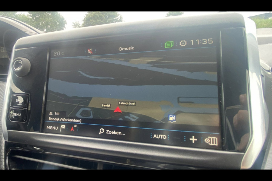 Peugeot 208 1.2 PureTech Signature/ Airco/ Carplay/ Parkassist/ PrivacyGlass/ NAP